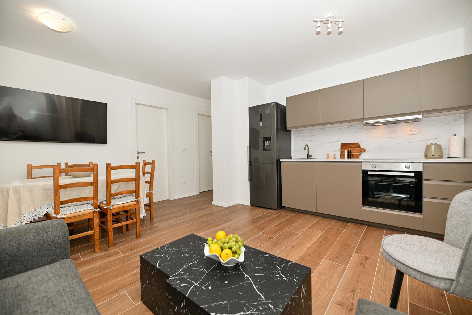 Downtown Apartments Maar Трогір Екстер'єр фото